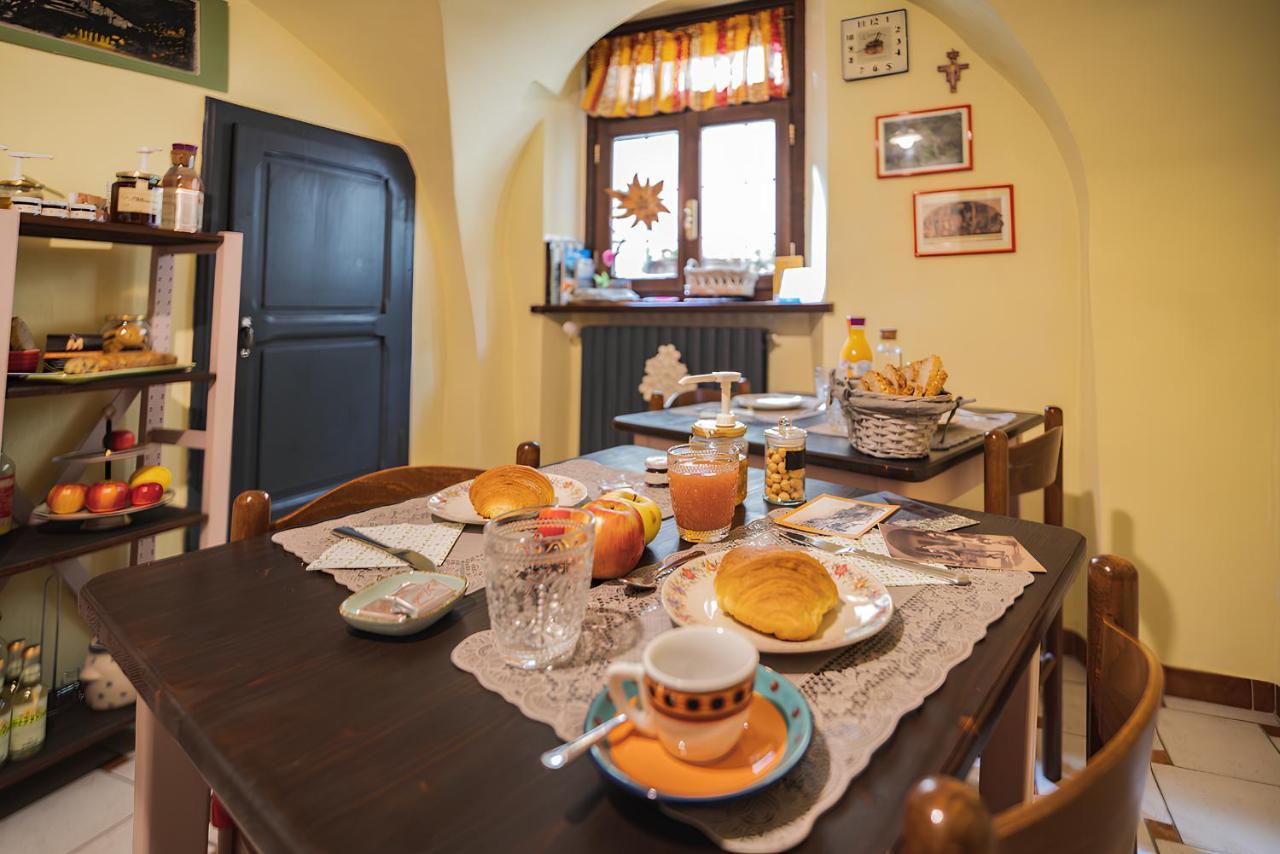 Bed & Breakfast Gabriella Exilles מראה חיצוני תמונה