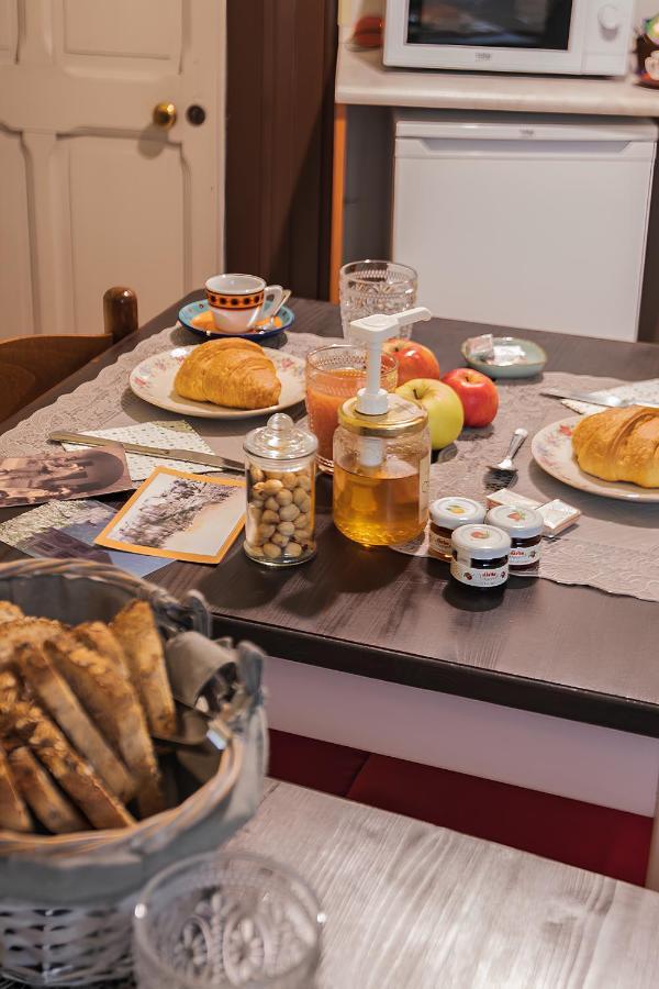 Bed & Breakfast Gabriella Exilles מראה חיצוני תמונה